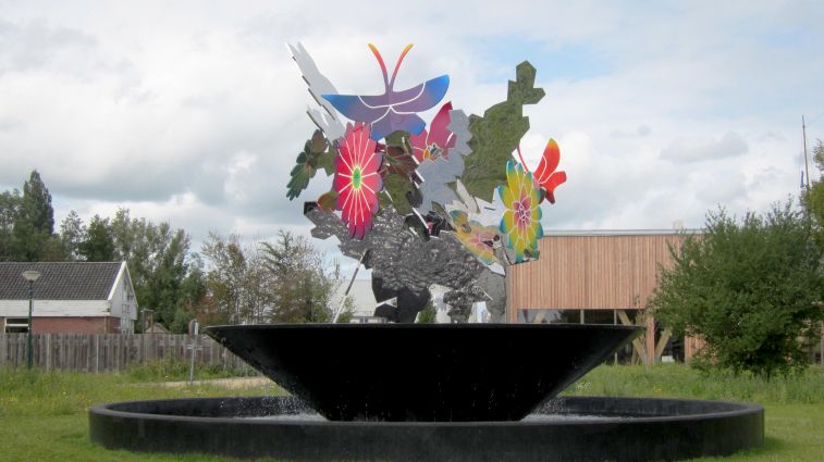 De 'bloemen' - fontein van IJlst